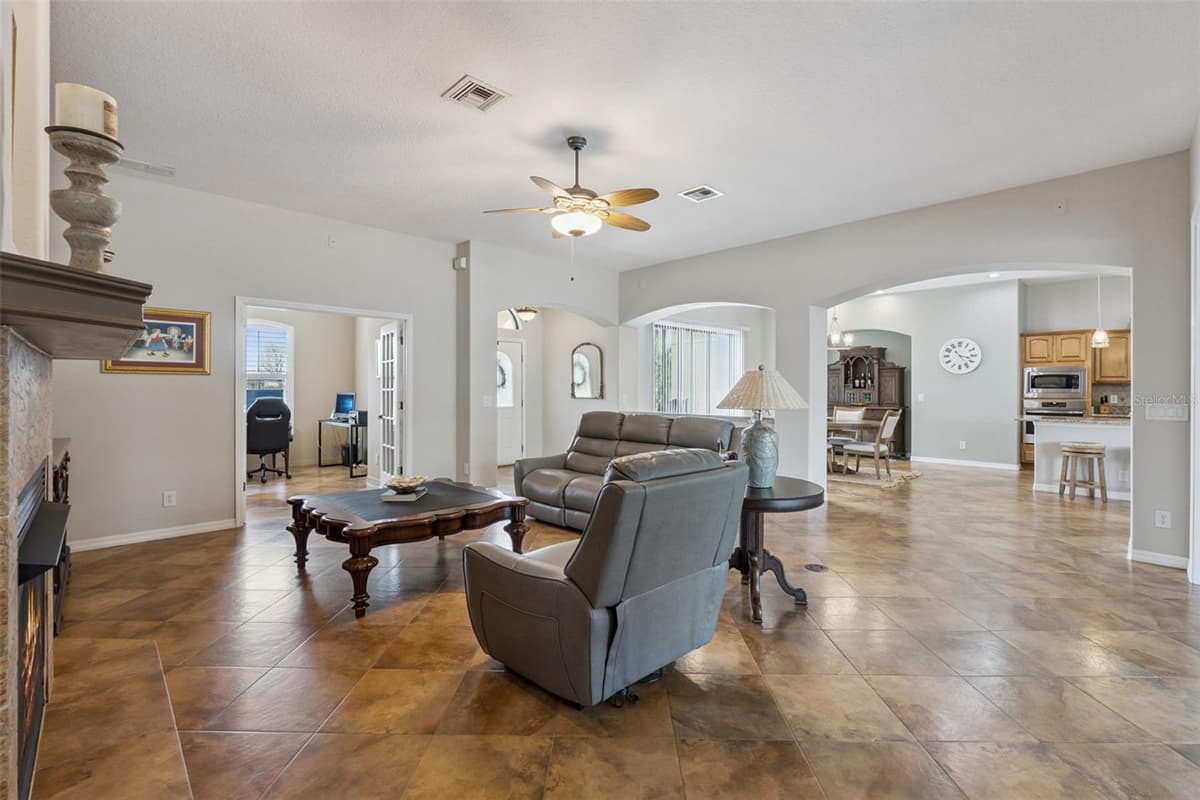 7139 GROVELAND FARMS ROAD — photo 5 of 36