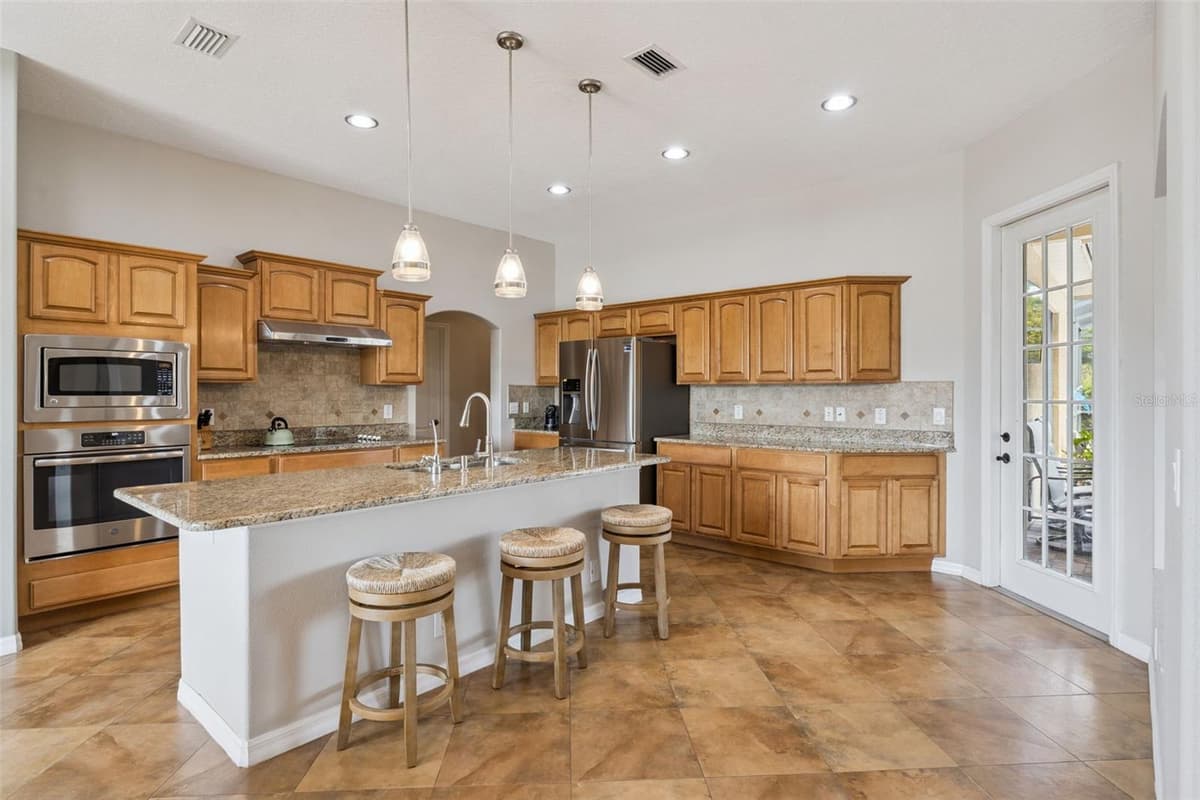 7139 GROVELAND FARMS ROAD — photo 9 of 36