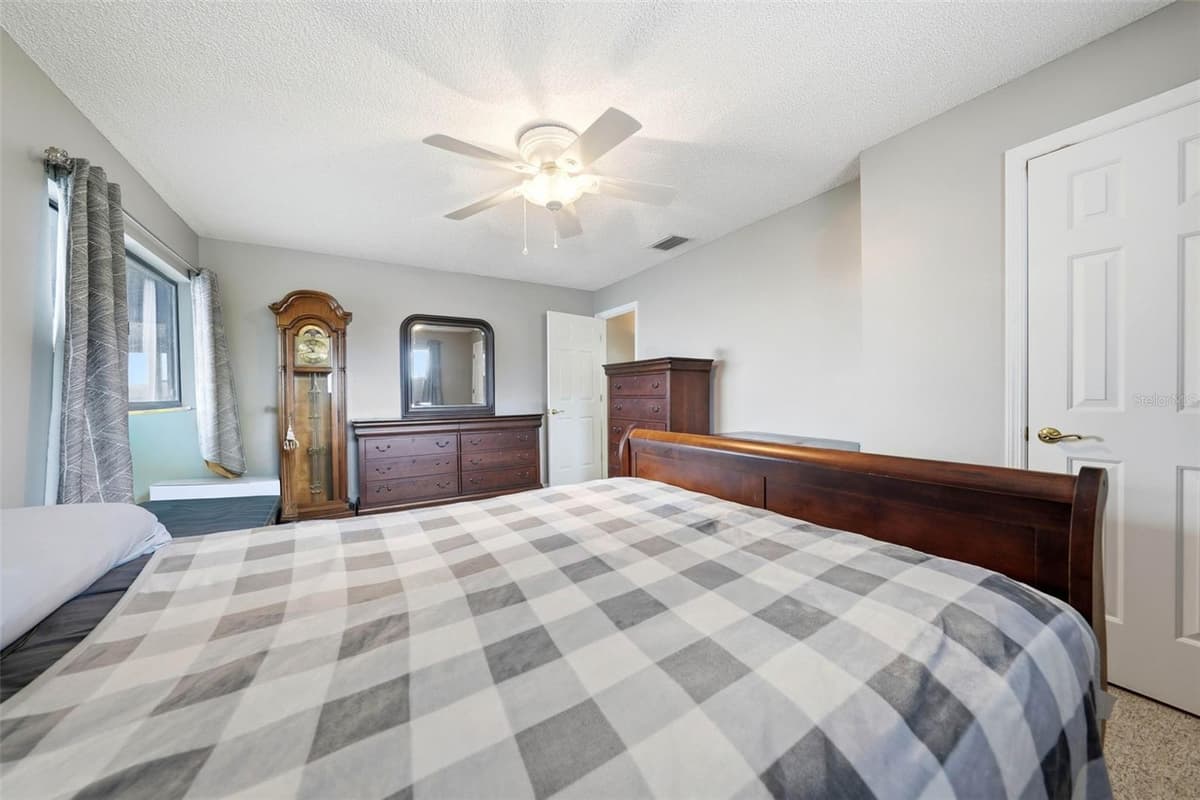 29116 BEAUCLAIRE DRIVE — photo 40 of 64