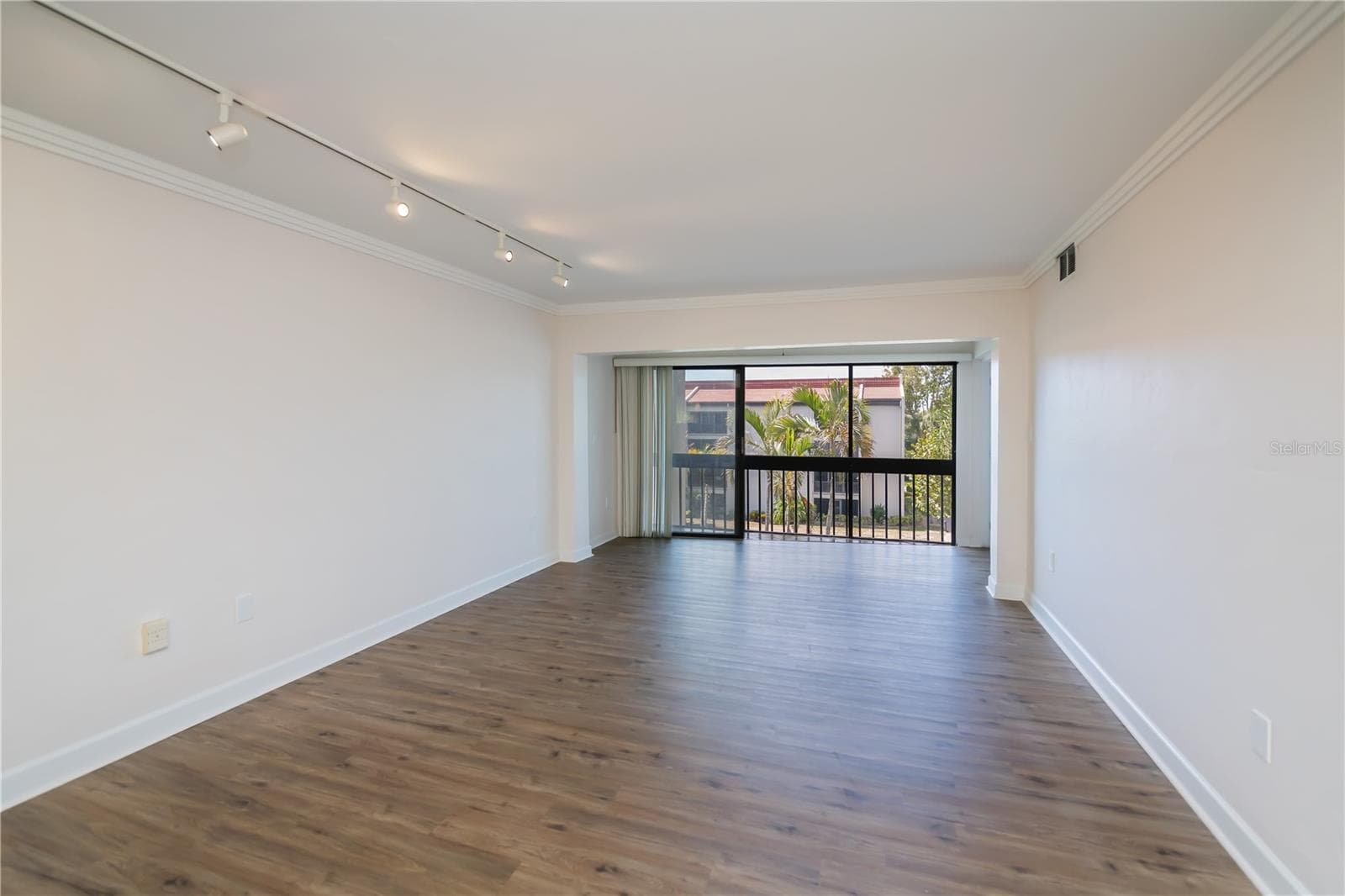 4396 BOWSPRIT COURT — photo 13 of 57