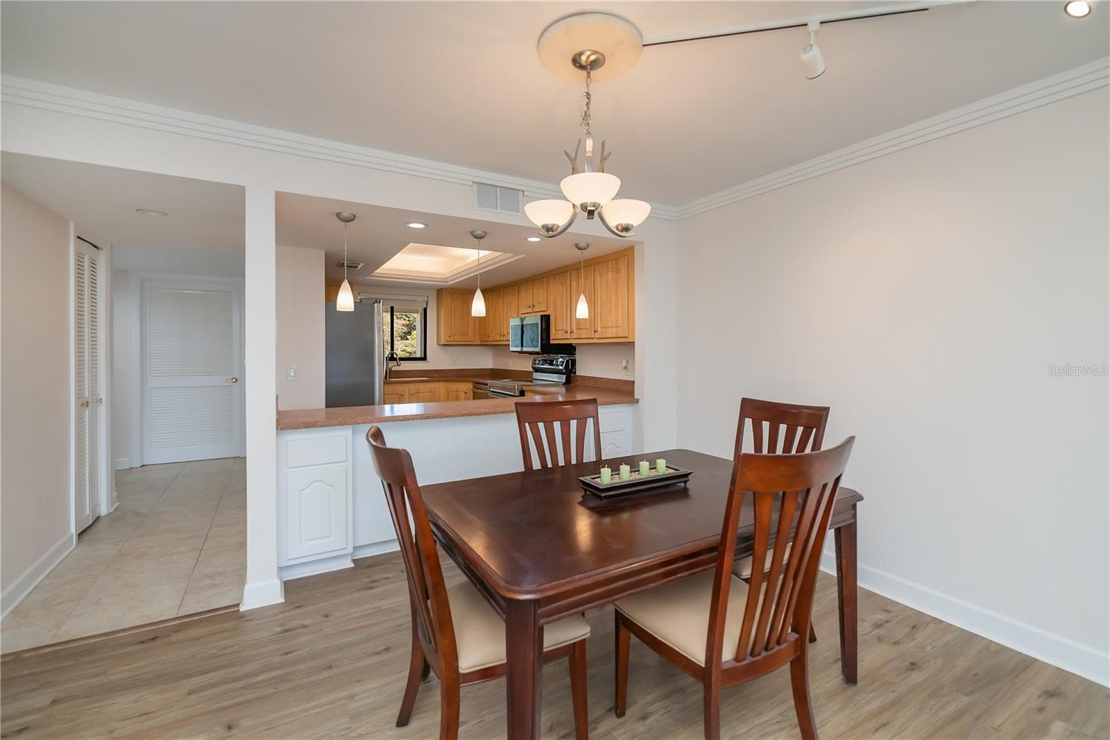 4396 BOWSPRIT COURT — photo 10 of 57