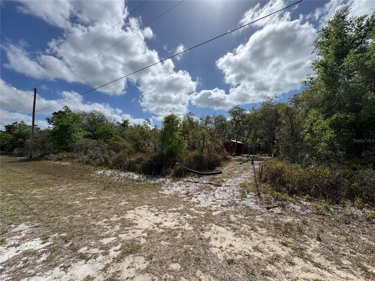 1873 FOXGLOVE ROAD — photo 2 of 20