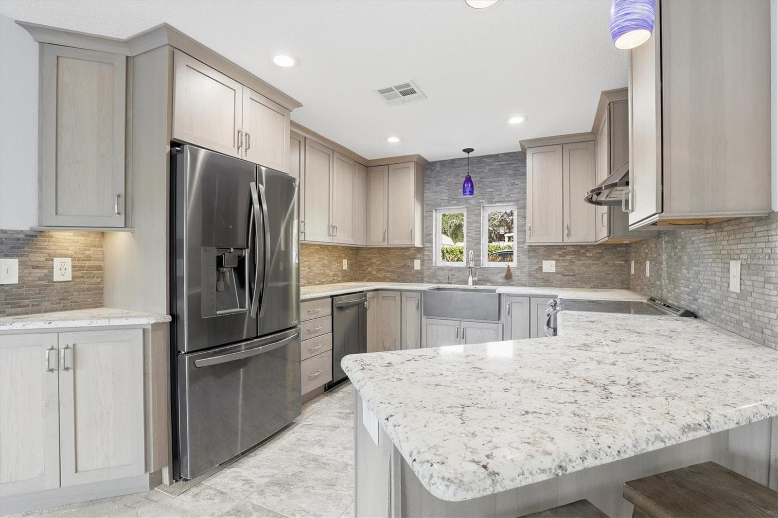 302 GEORGIA AVENUE — photo 15 of 61