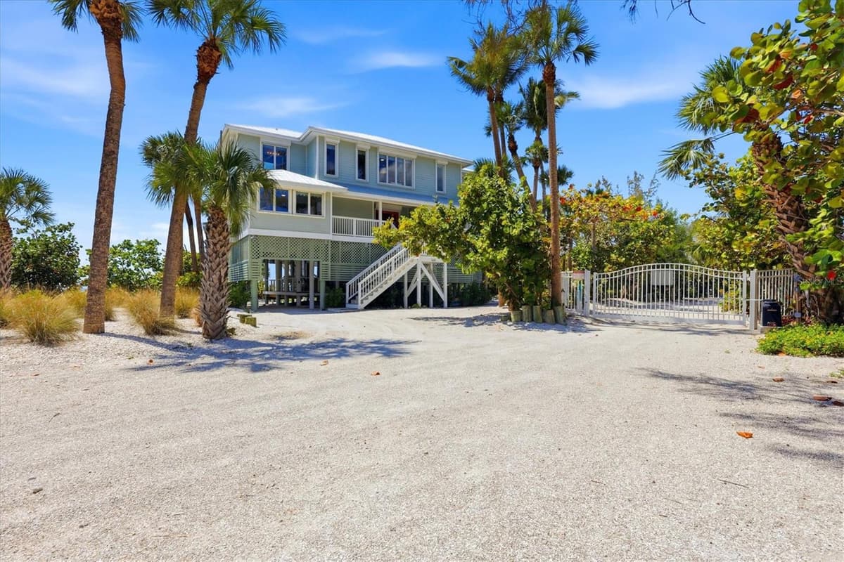 400 GULF BOULEVARD — photo 8 of 80