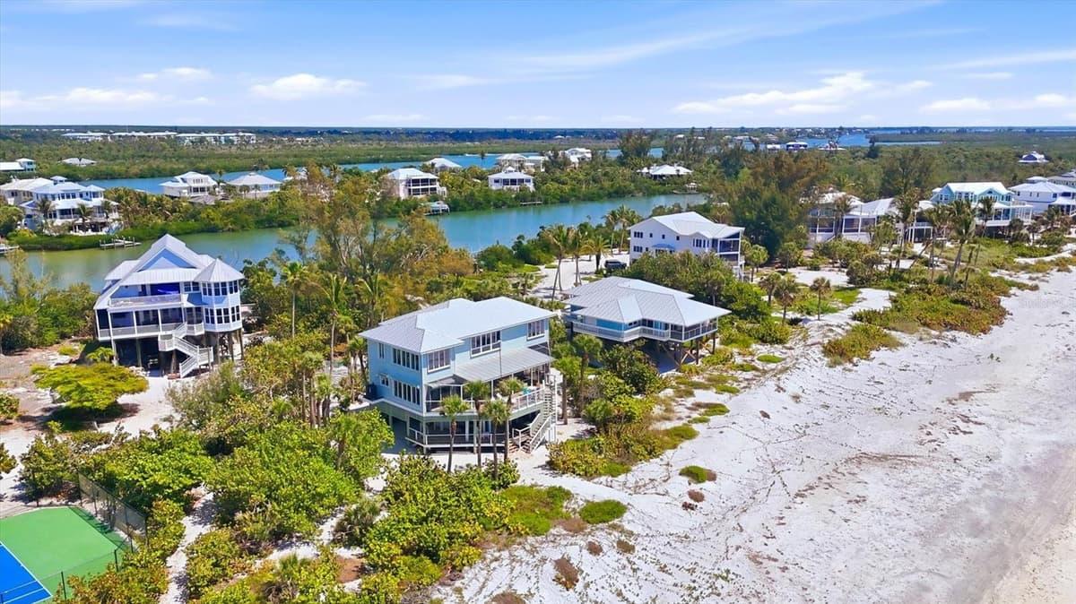 400 GULF BOULEVARD — photo 70 of 80
