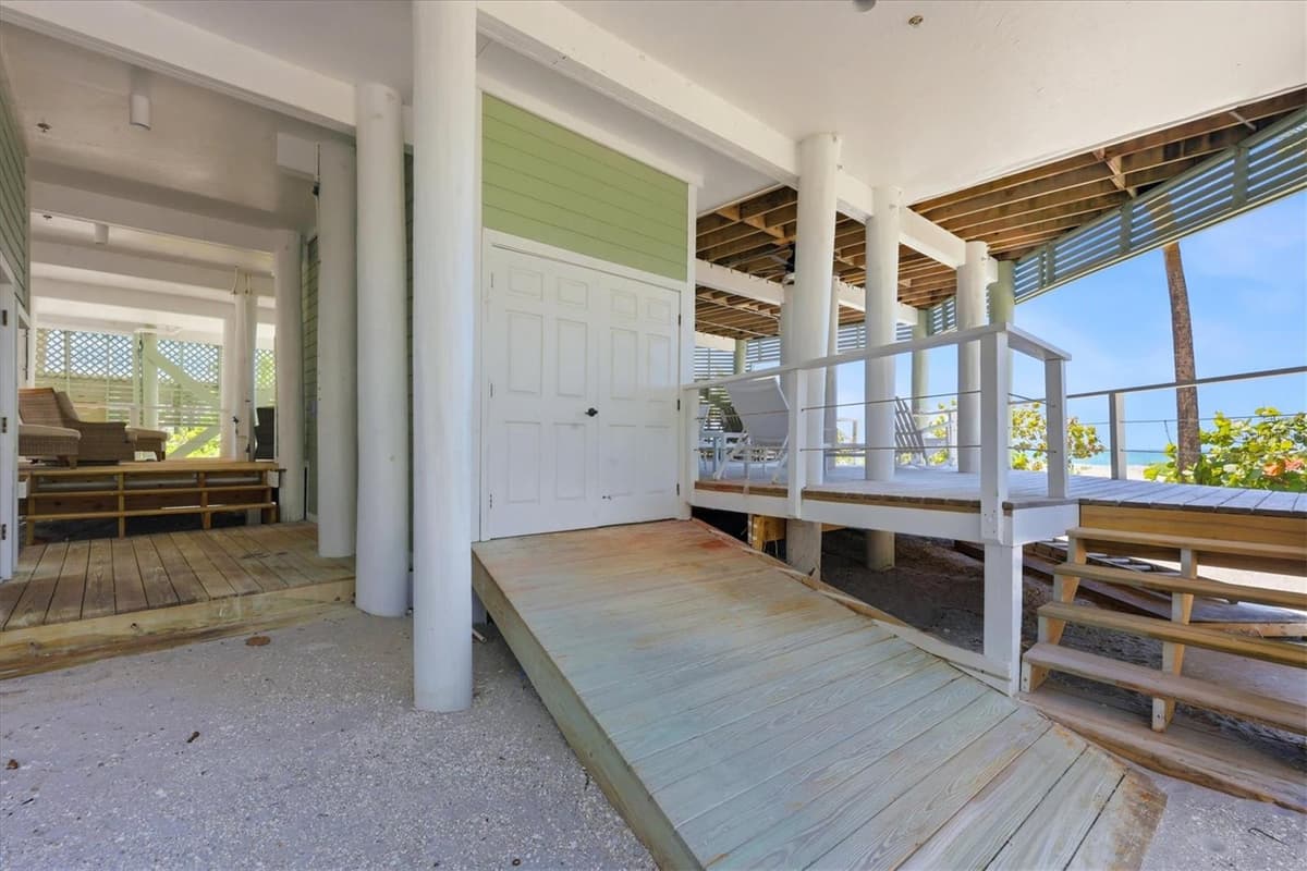 400 GULF BOULEVARD — photo 57 of 80