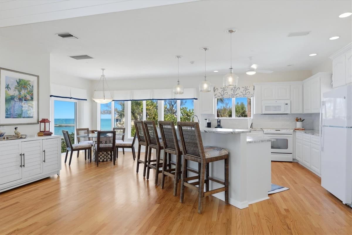 400 GULF BOULEVARD — photo 17 of 80