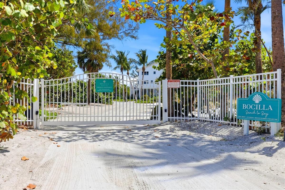400 GULF BOULEVARD — photo 72 of 80