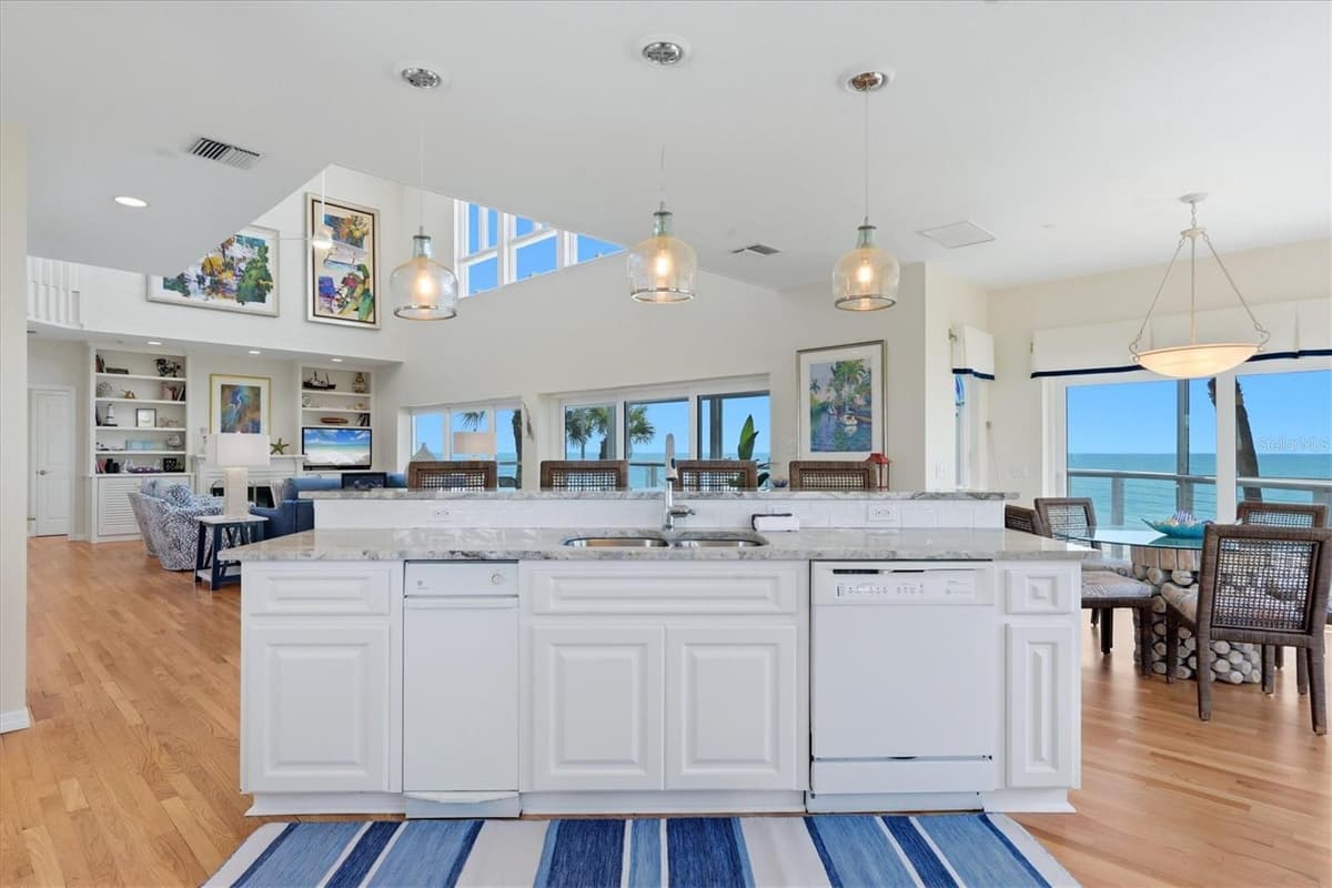 400 GULF BOULEVARD — photo 19 of 80