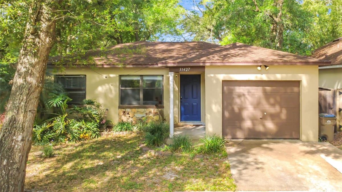 31427 GHENT AVENUE — photo 4 of 40