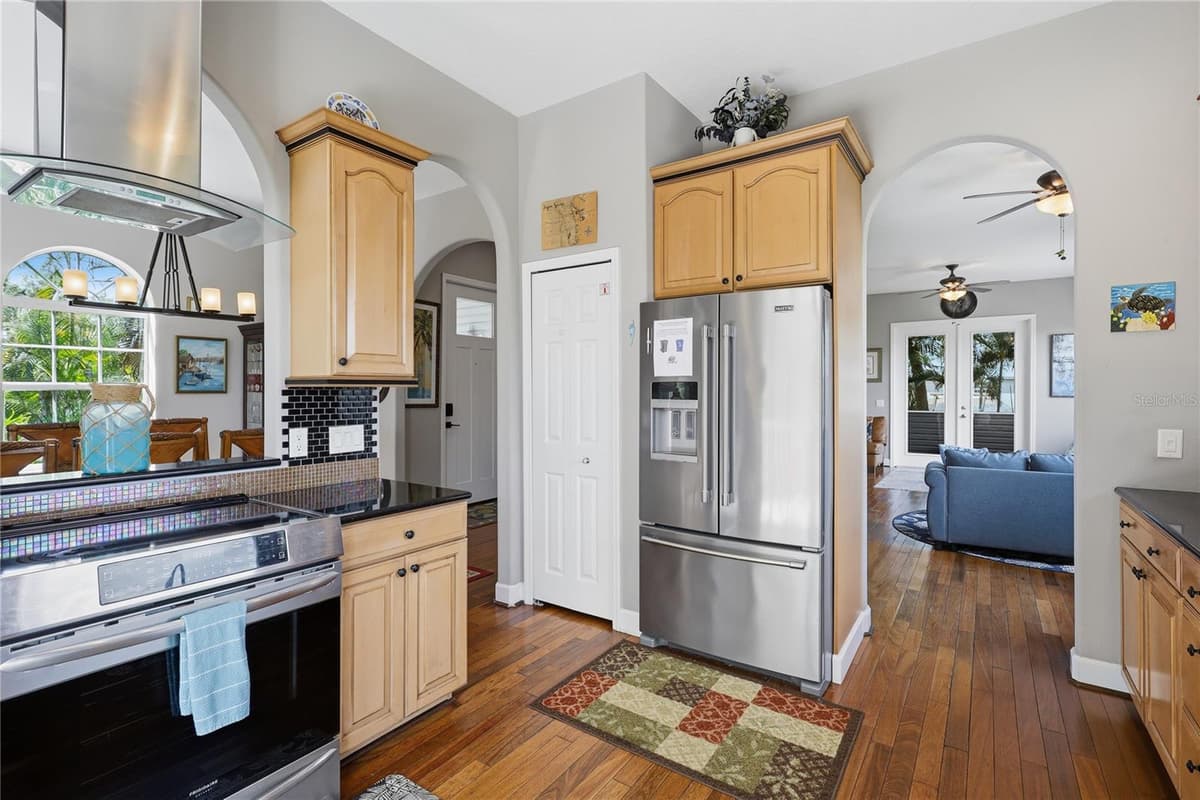 28 MICHIANA DRIVE — photo 12 of 57