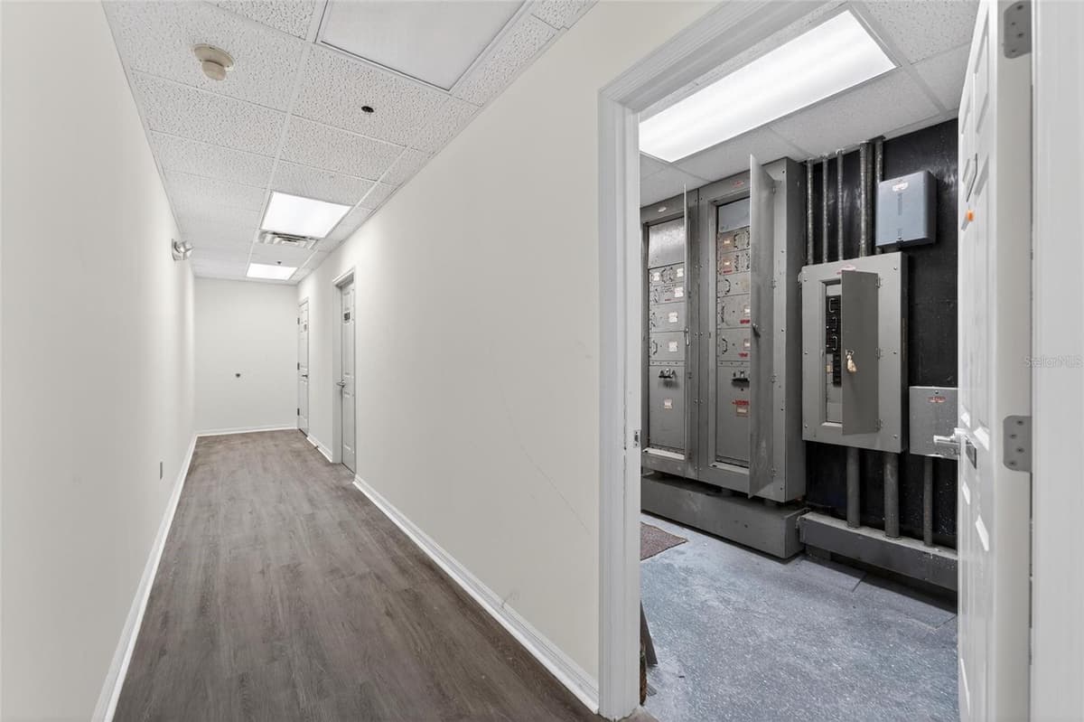 106 EVERS STREET — photo 34 of 44