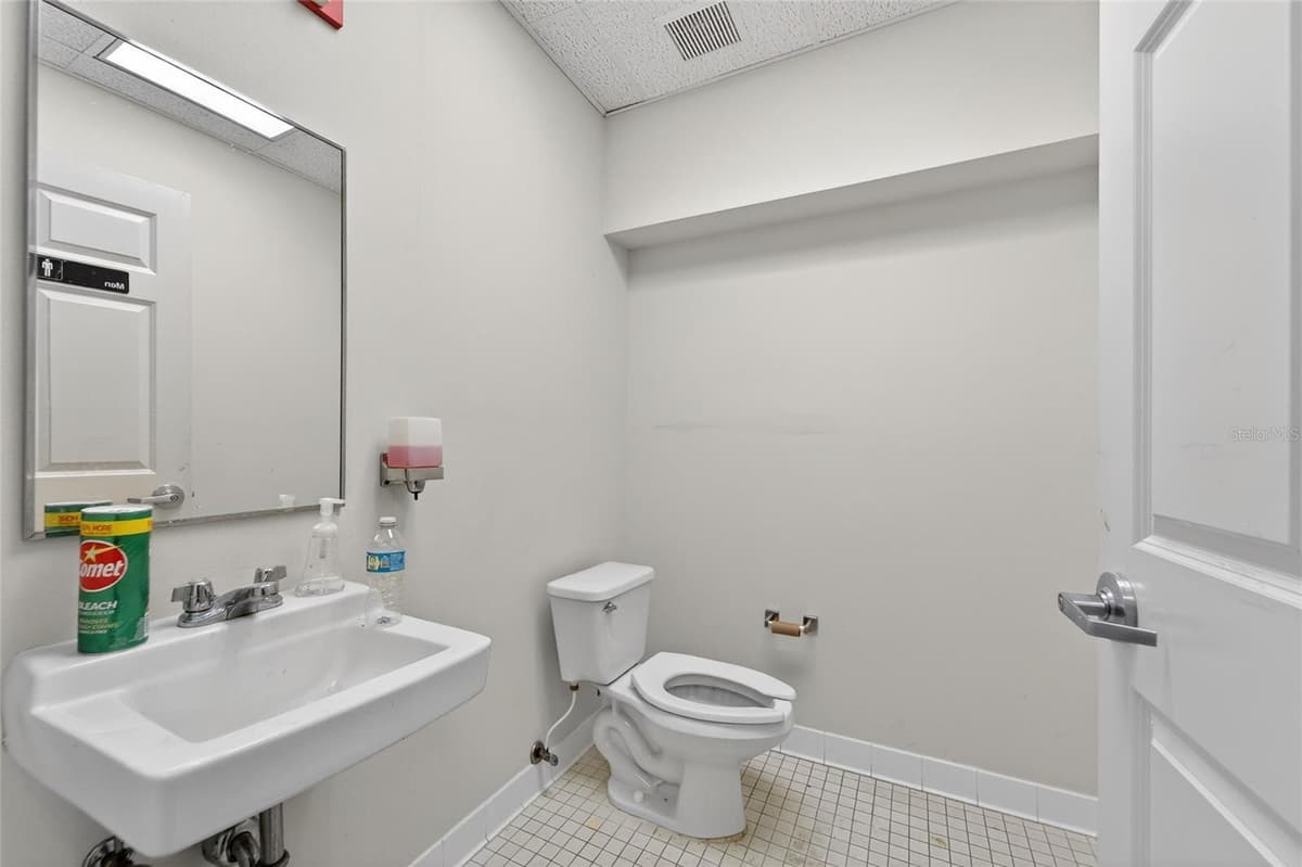 106 EVERS STREET — photo 36 of 44