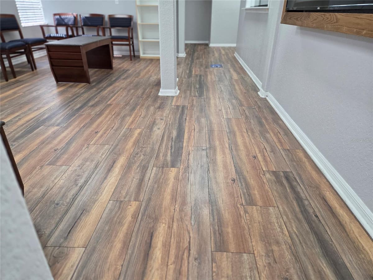 141 OAKWOOD AVENUE — photo 5 of 31