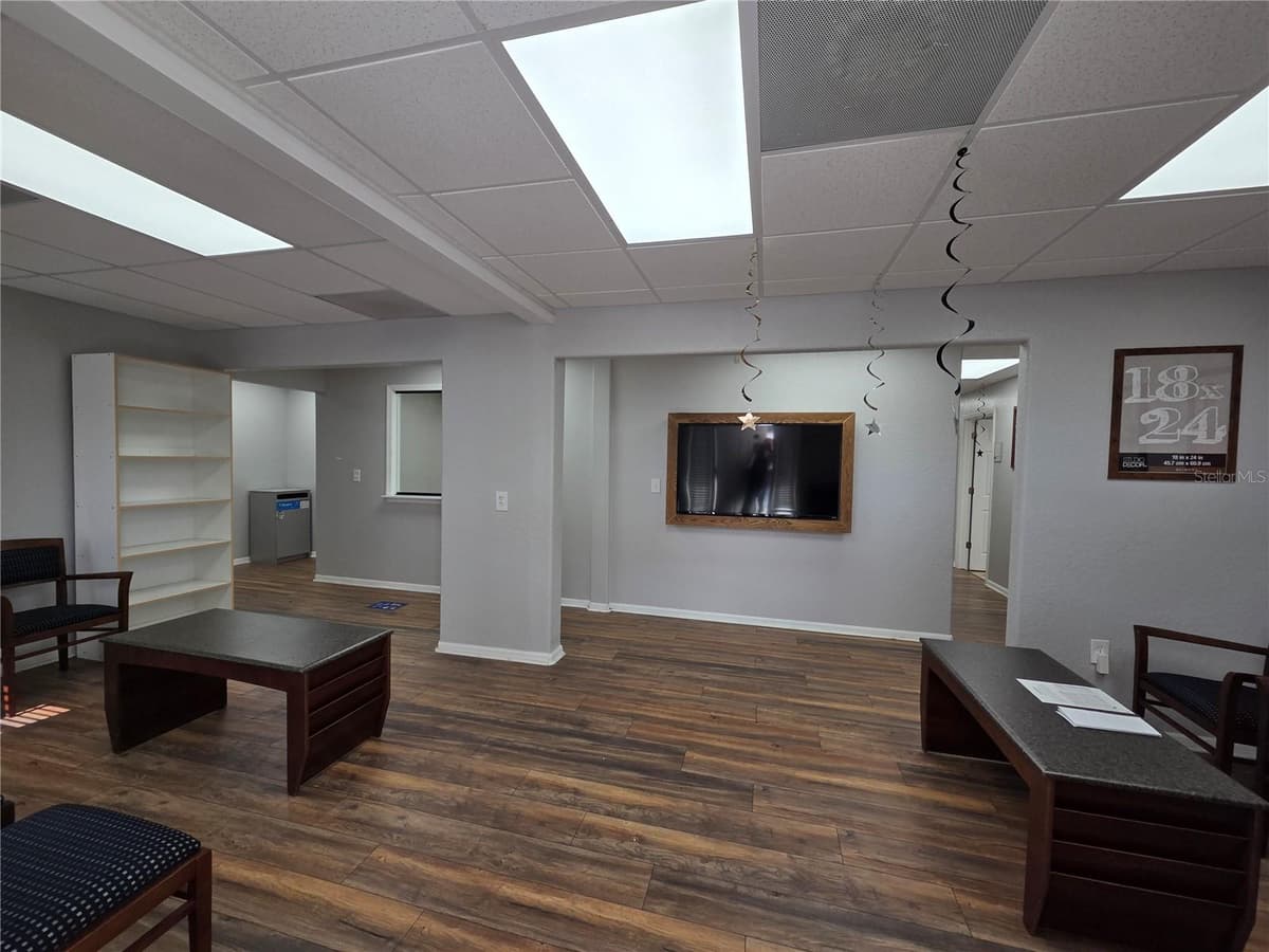 141 OAKWOOD AVENUE — photo 1 of 31