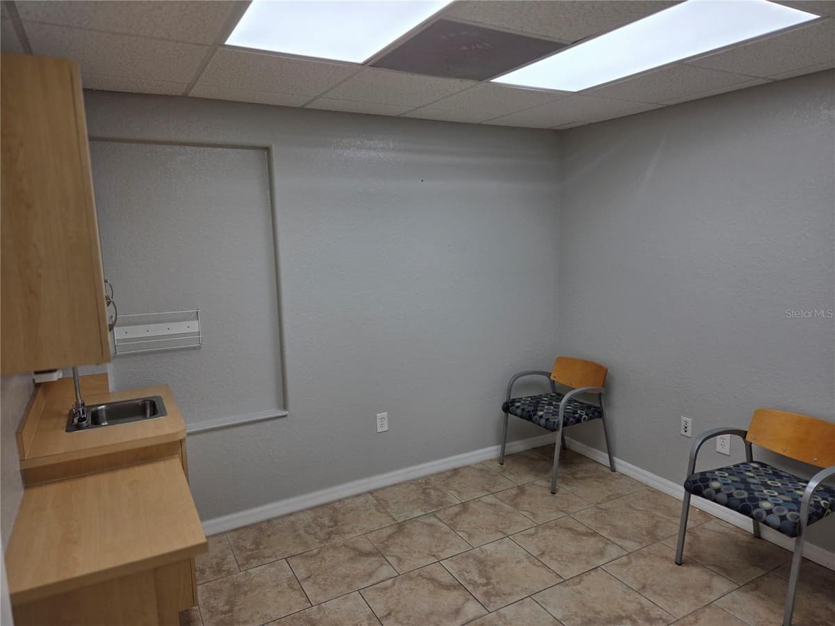 141 OAKWOOD AVENUE — photo 19 of 31