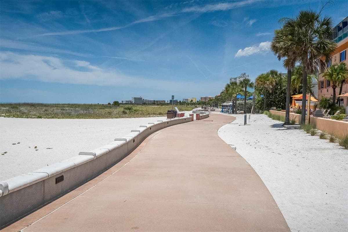 450 TREASURE ISLAND CAUSEWAY — photo 39 of 41