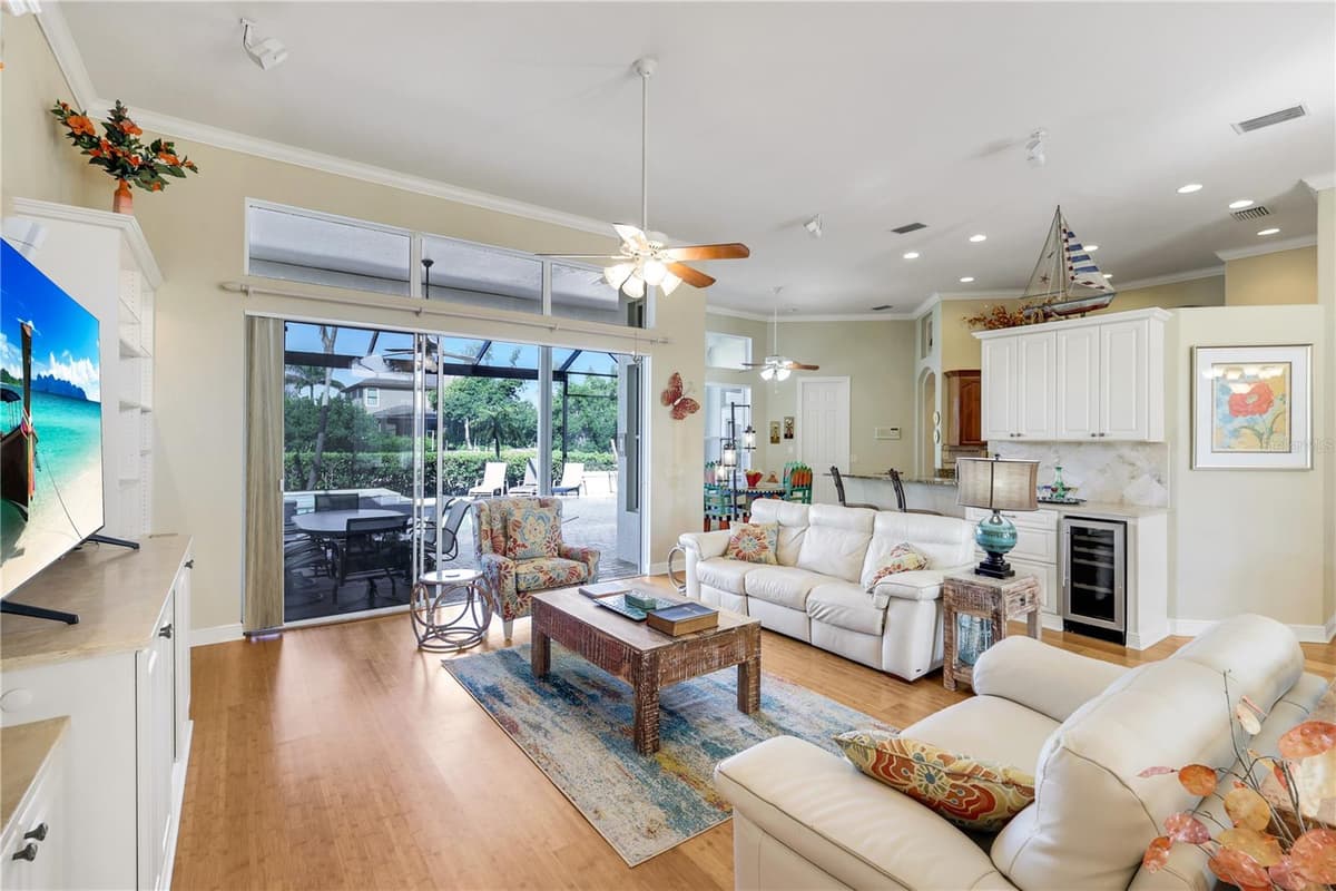15930 CATALPA COVE DRIVE — photo 10 of 54