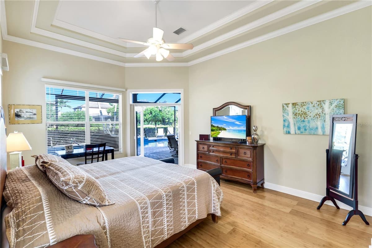 15930 CATALPA COVE DRIVE — photo 21 of 54