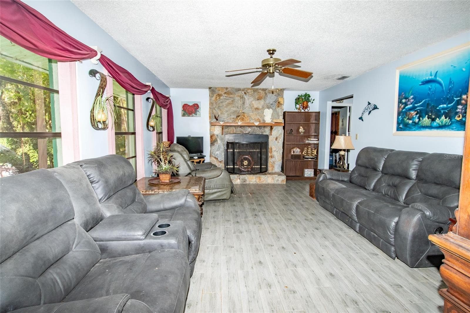 4022 CANAVERAL GROVES BOULEVARD — photo 11 of 50