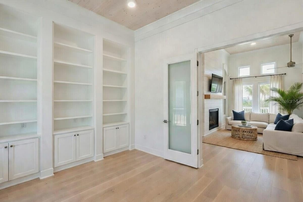 8603 MAGNOLIA STREET — photo 22 of 34