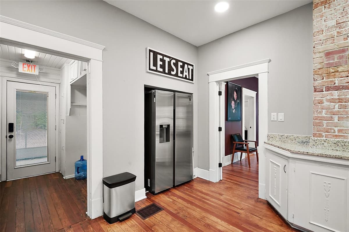 427 GROVE STREET — photo 14 of 29