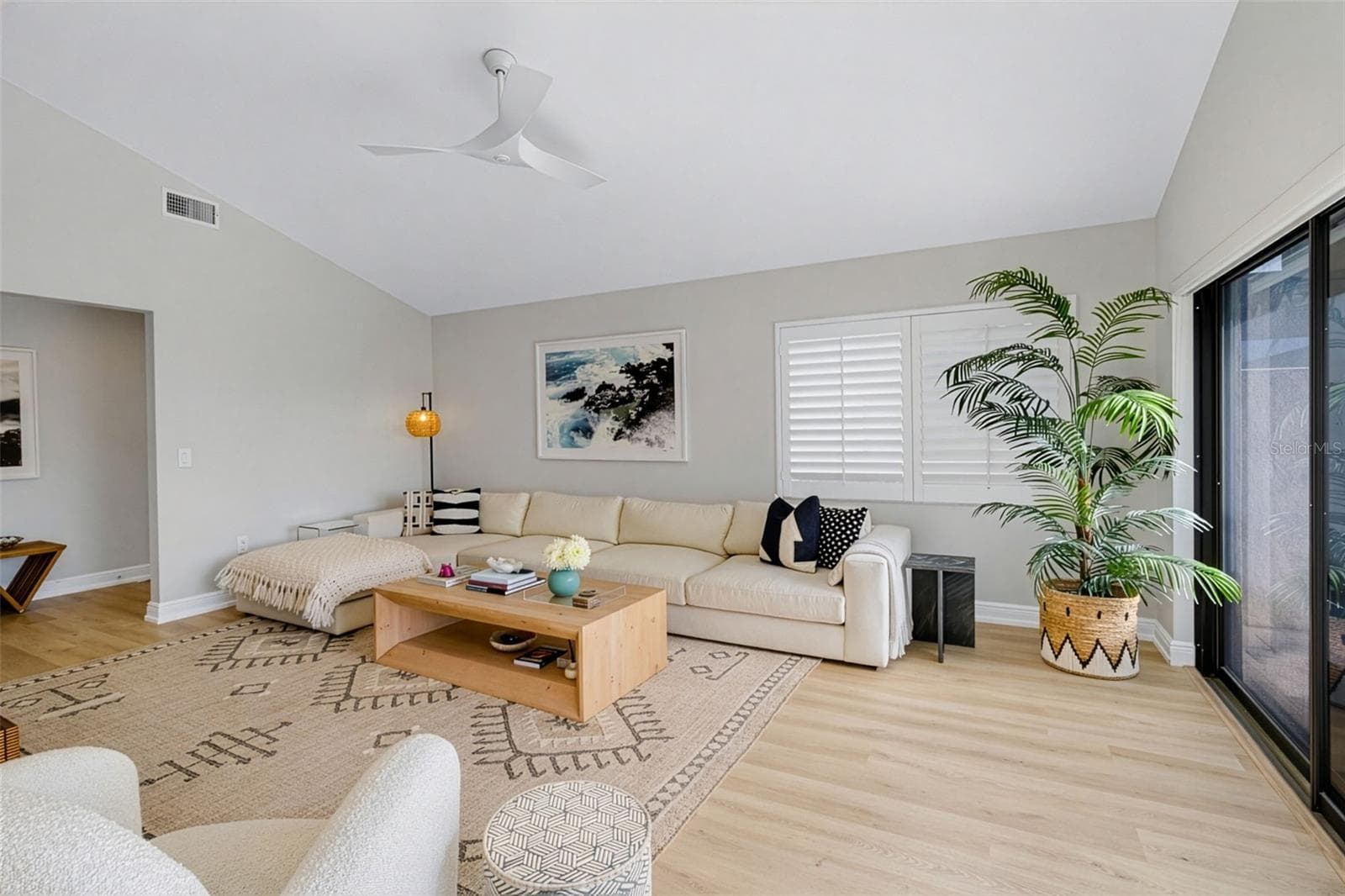 2341 HARBOUR OAKS DRIVE — photo 6 of 52