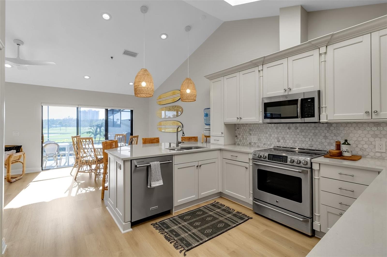 2341 HARBOUR OAKS DRIVE — photo 11 of 52