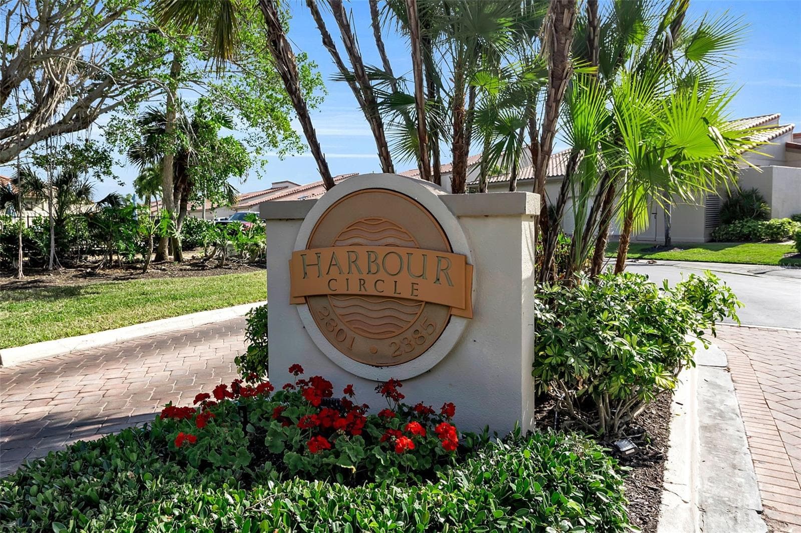 2341 HARBOUR OAKS DRIVE — photo 39 of 52