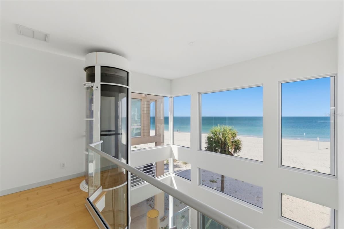 8680 GULF BOULEVARD — photo 4 of 89