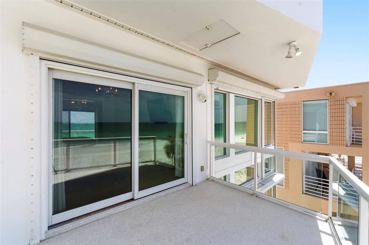 8680 GULF BOULEVARD — photo 44 of 89