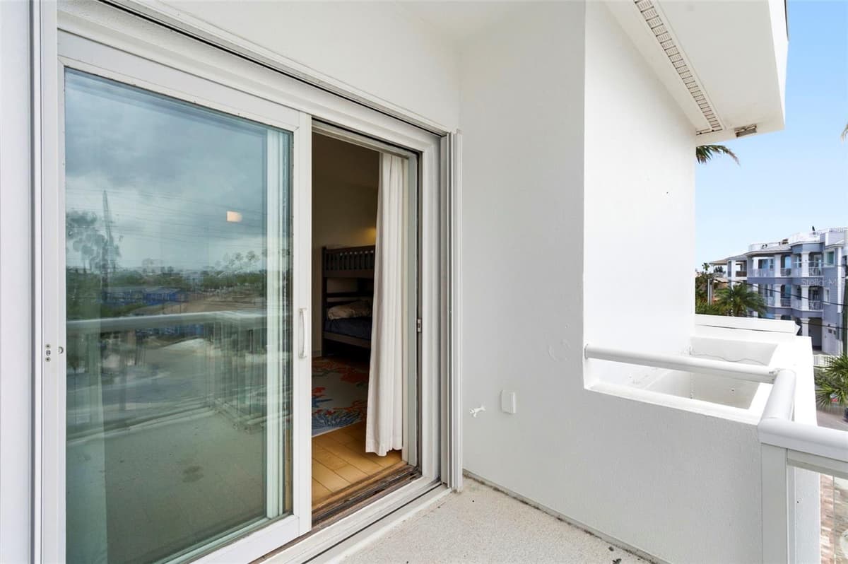 8680 GULF BOULEVARD — photo 51 of 89