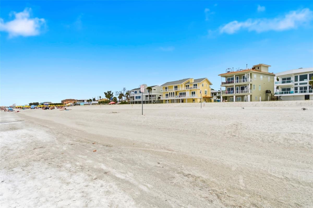 8680 GULF BOULEVARD — photo 71 of 89