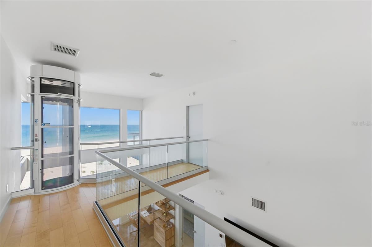 8680 GULF BOULEVARD — photo 34 of 89