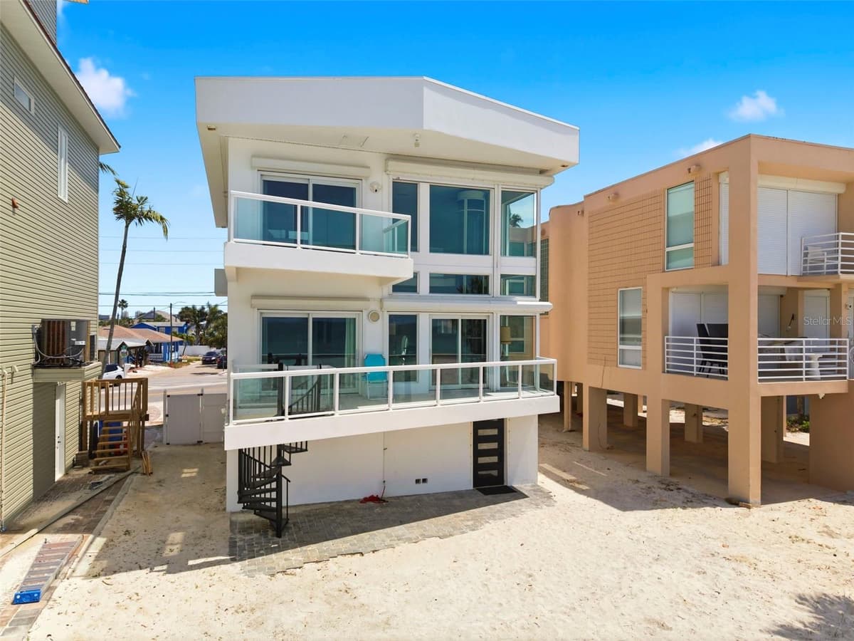 8680 GULF BOULEVARD — photo 69 of 89
