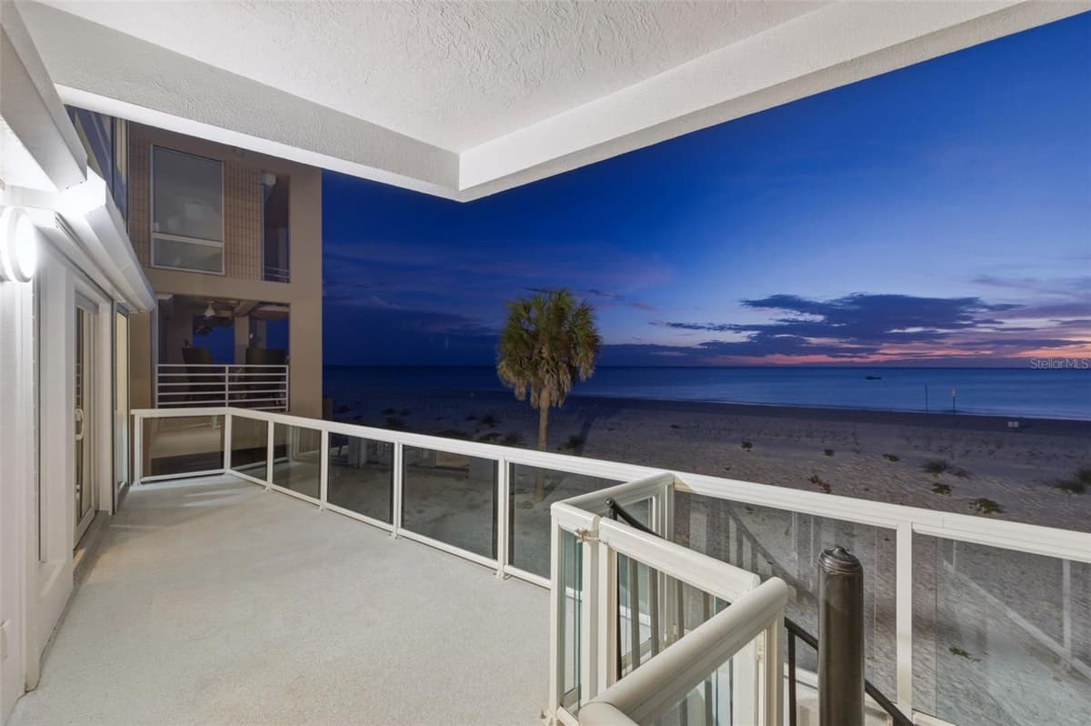 8680 GULF BOULEVARD — photo 11 of 89