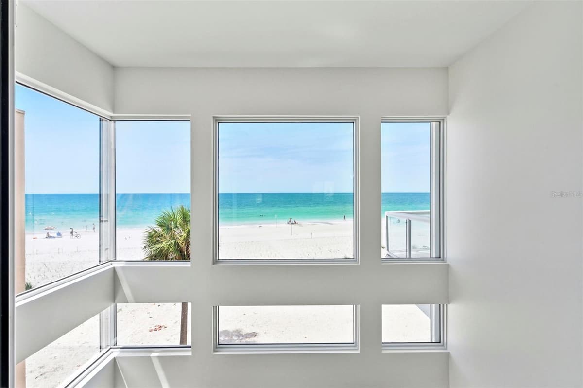 8680 GULF BOULEVARD — photo 37 of 89