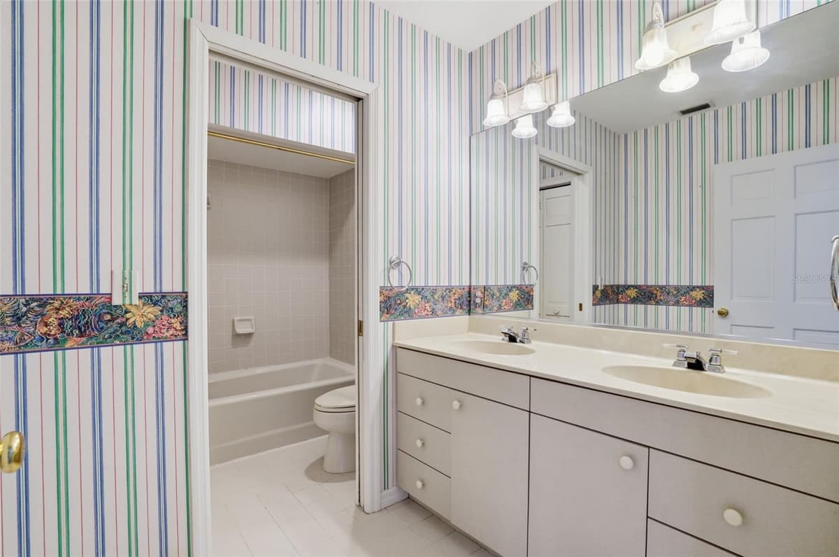 455 HORSESHOE LOOP ROAD — photo 34 of 49