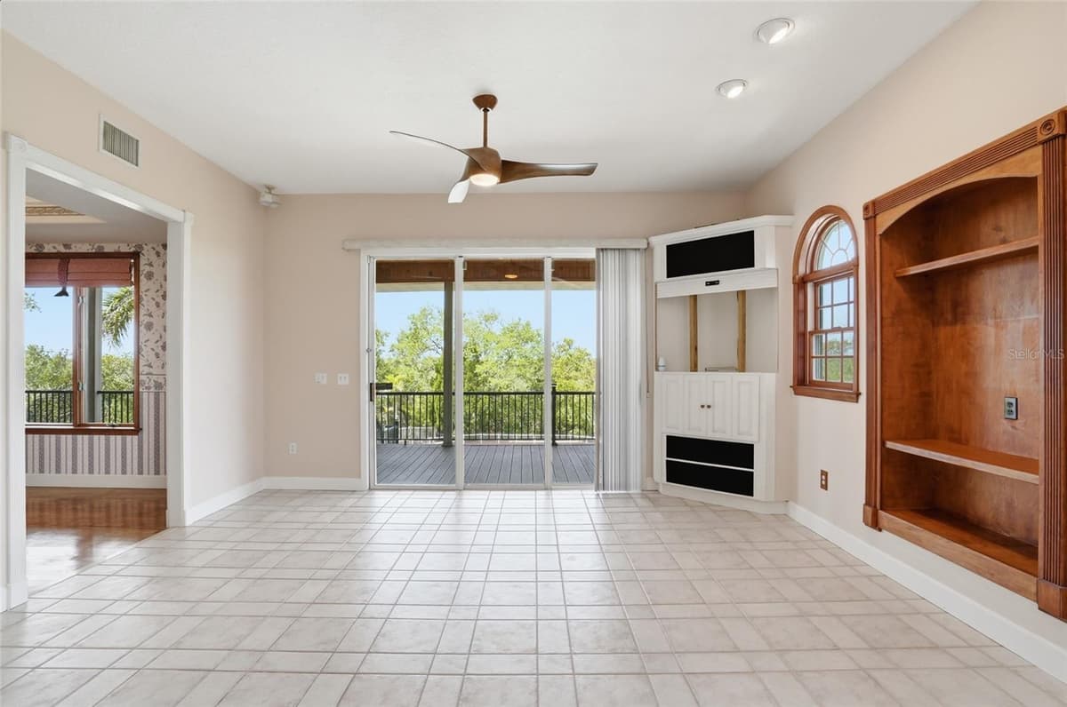 455 HORSESHOE LOOP ROAD — photo 16 of 49