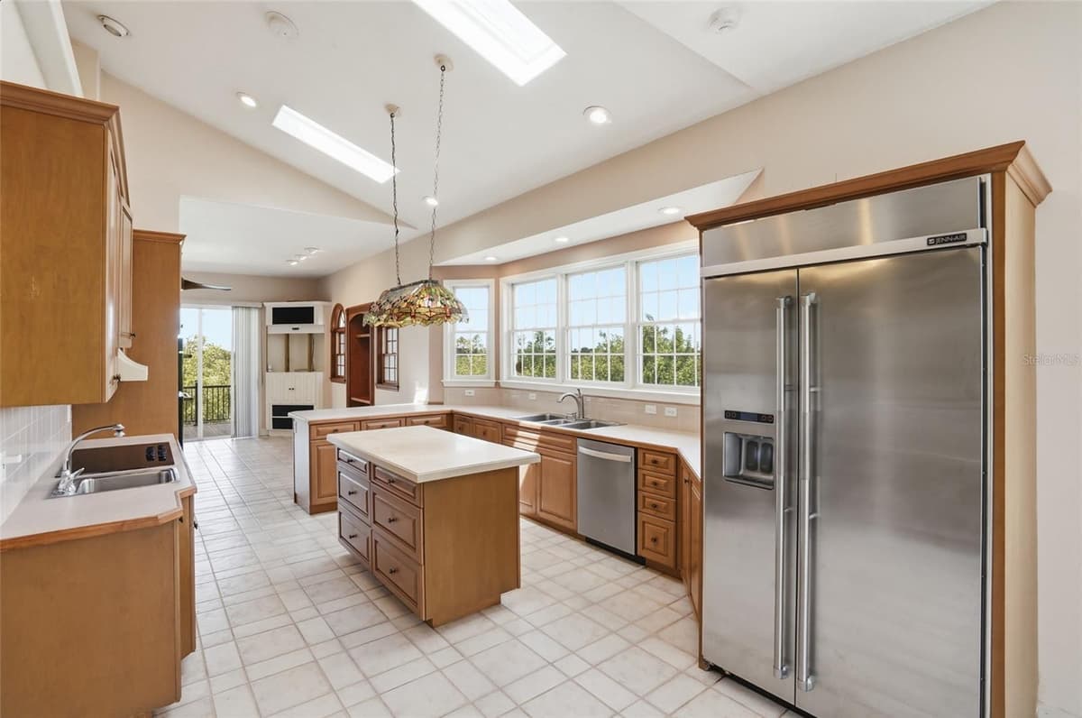 455 HORSESHOE LOOP ROAD — photo 12 of 49