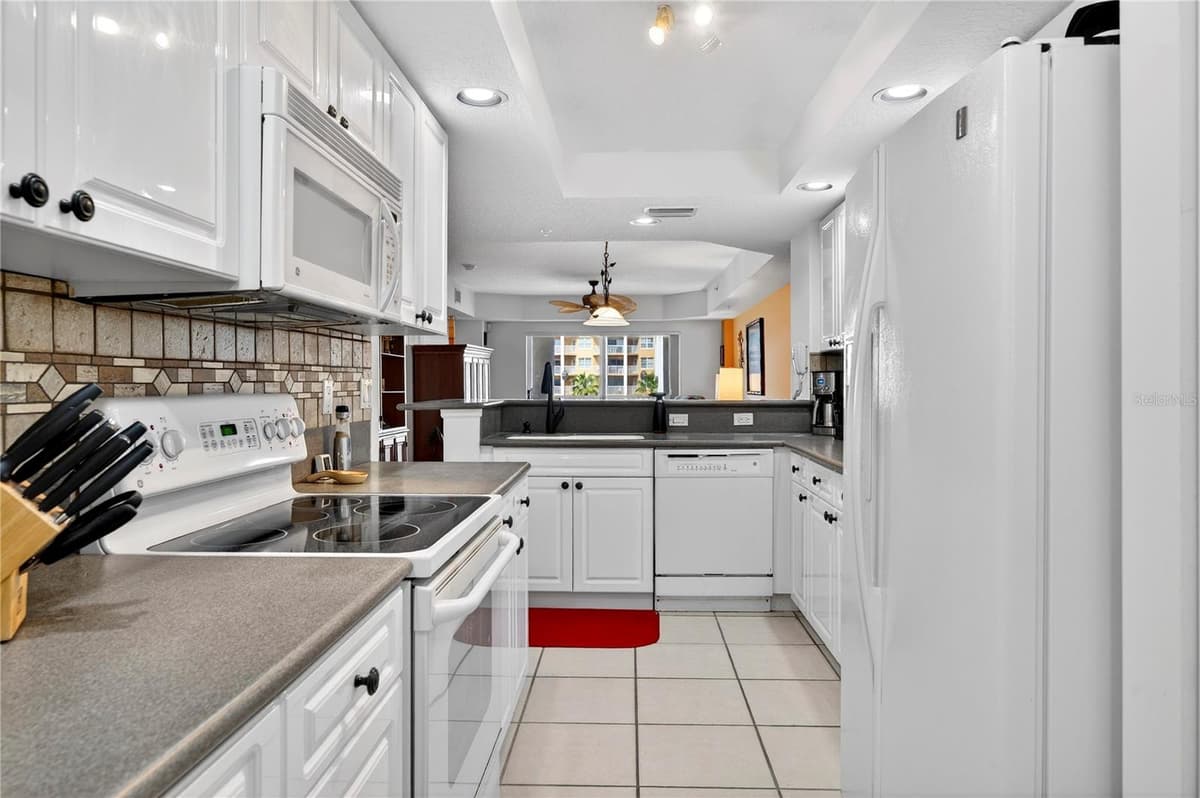 4670 LINKS VILLAGE DRIVE — photo 15 of 61