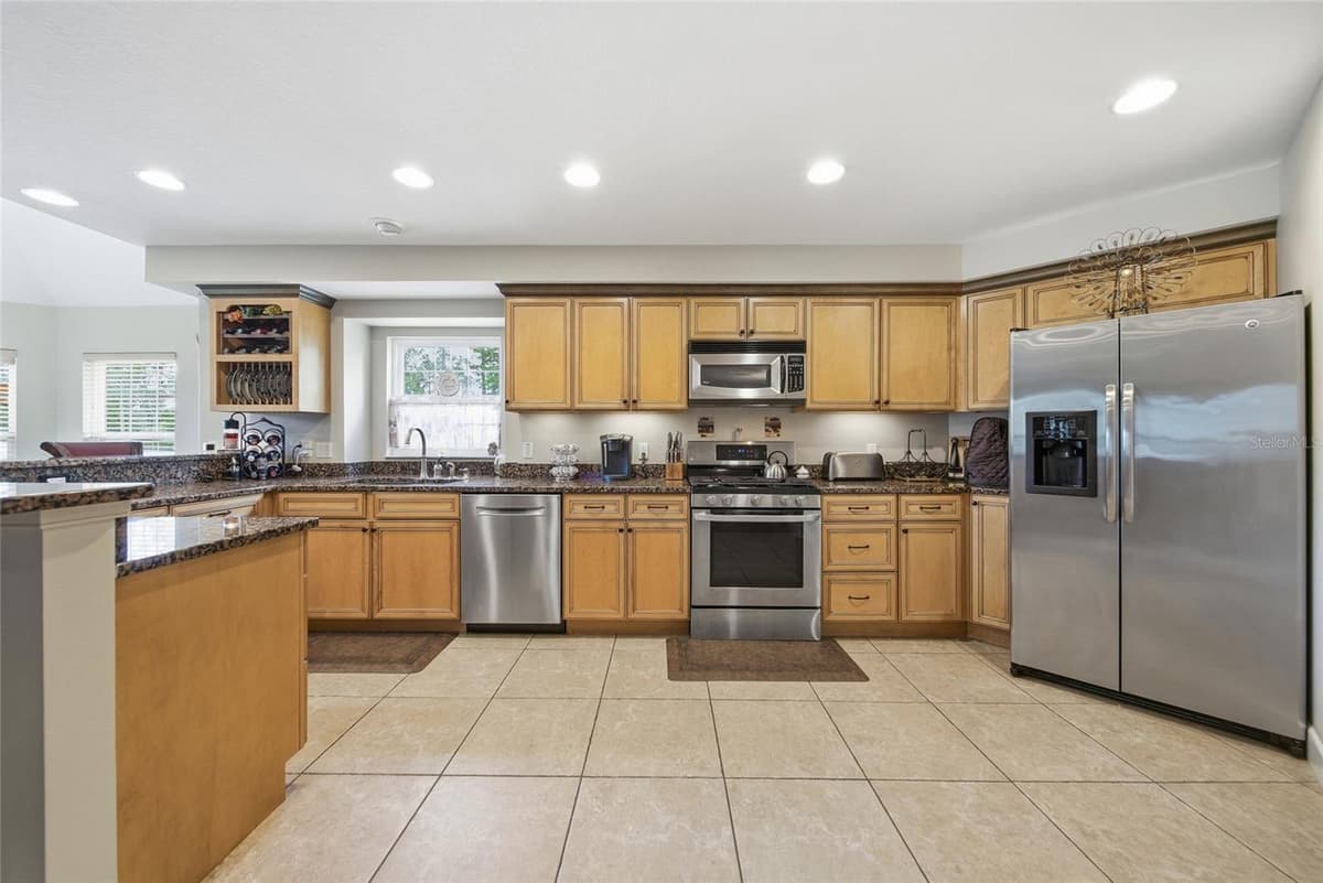 32640 BLUEBERRY HILL WAY — photo 11 of 43