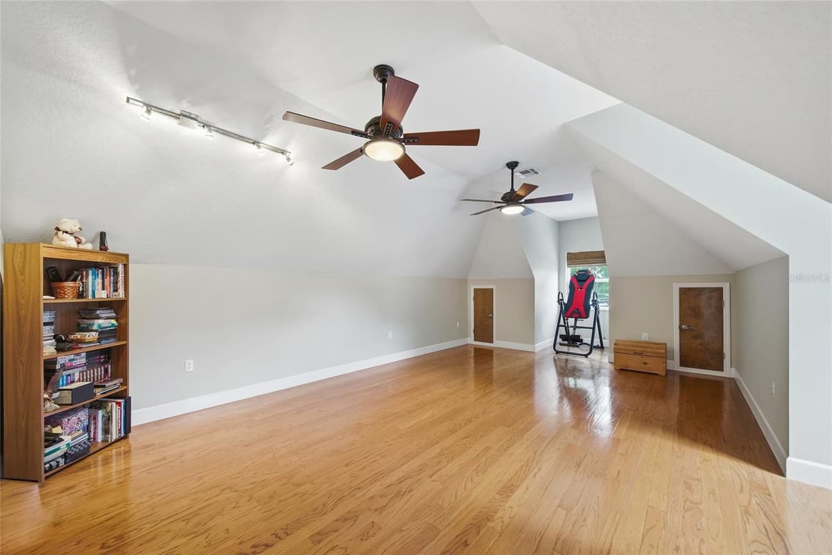 32640 BLUEBERRY HILL WAY — photo 24 of 43
