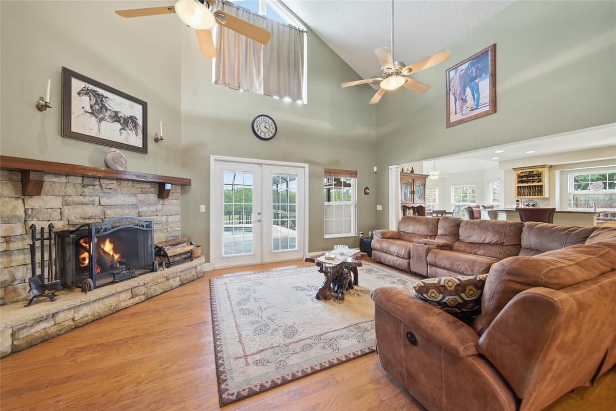 32640 BLUEBERRY HILL WAY — photo 13 of 43