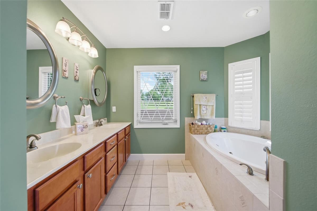 32640 BLUEBERRY HILL WAY — photo 32 of 43