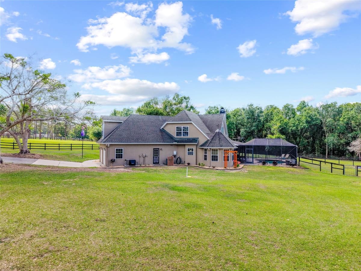 32640 BLUEBERRY HILL WAY — photo 35 of 43