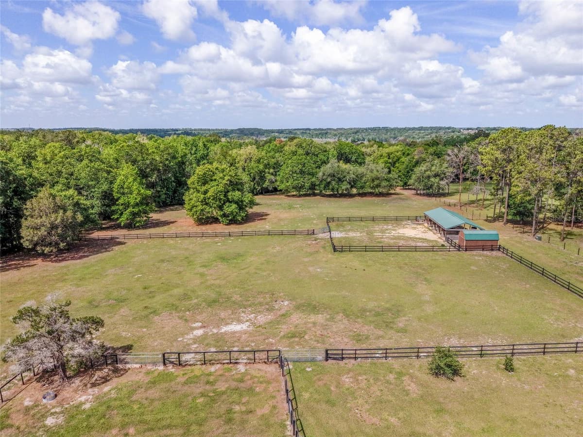 32640 BLUEBERRY HILL WAY — photo 36 of 43