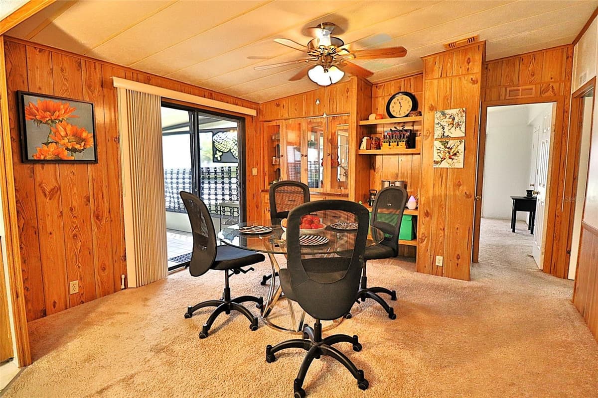 3906 CHINABERRY PLACE — photo 6 of 18