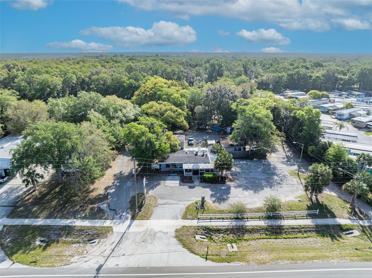 2200 VOLUSIA AVENUE — photo 15 of 34