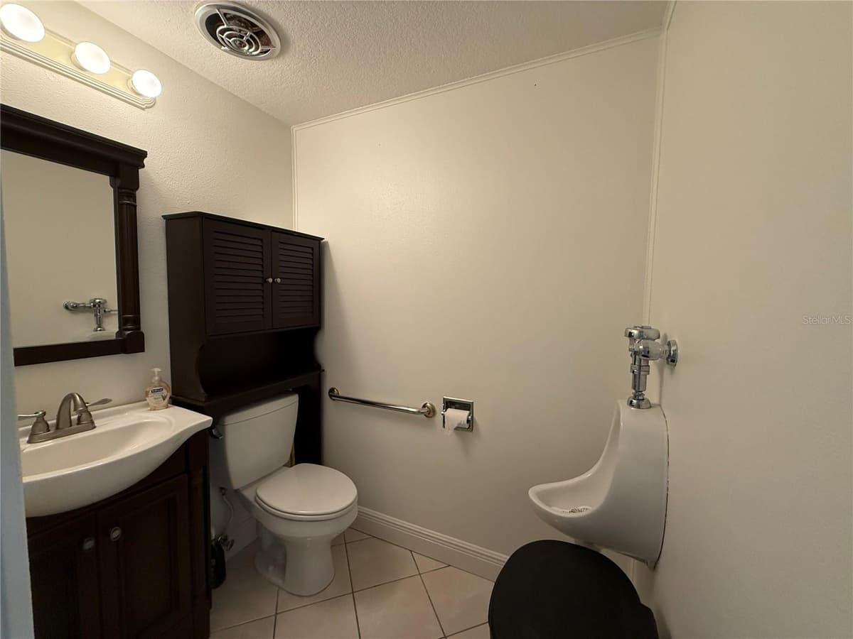 220 CORAL SANDS DRIVE — photo 39 of 71